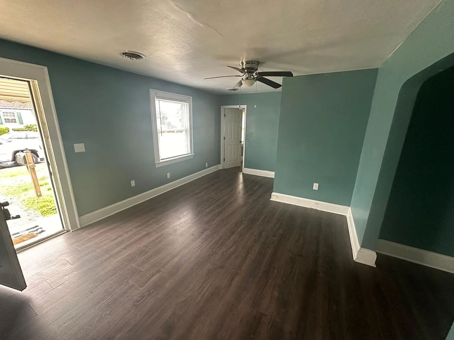 3 bed, 1479 sqft, $1,865 — Photo 3