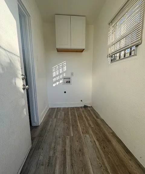 636 W 75th St #1/2 — Photo 7