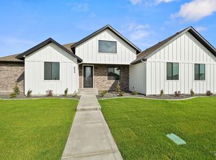 622 Canyon Crest Dr, Twin Falls, ID 83301