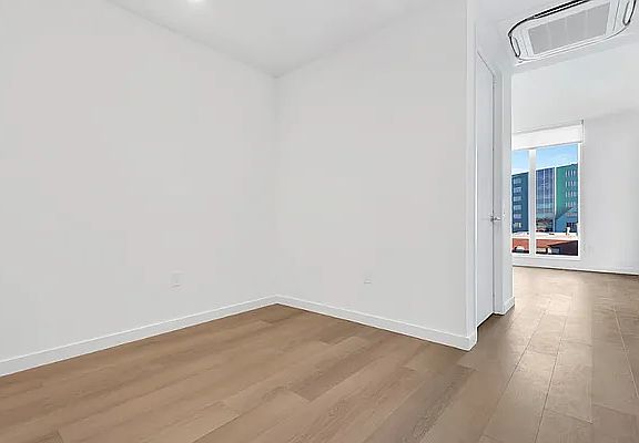 4th image of 29-17 40th Ave #809