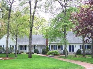 54 Pilgrim Rd, East Longmeadow, MA 01028