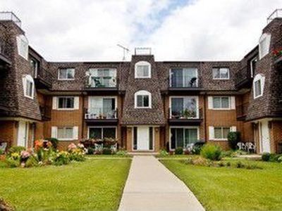 1903 W Golf Rd APT 1B, Mount Prospect, IL, 60056