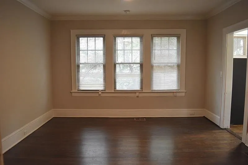 1 bed, 1.0 bath, 500 sqft, $1,295 — Photo 3