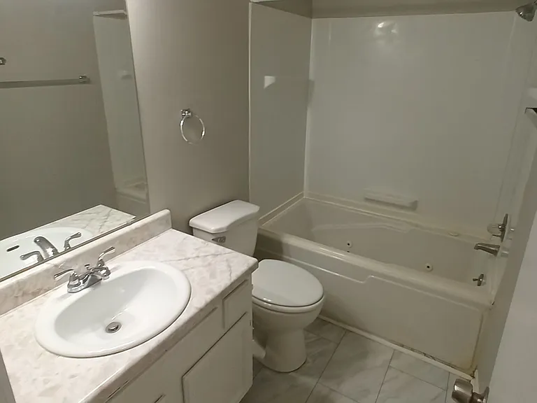 52 Brianfield Dr #C — Photo 6