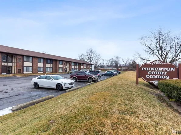 4973 E Ten Mile Rd #8, Warren, MI 48091