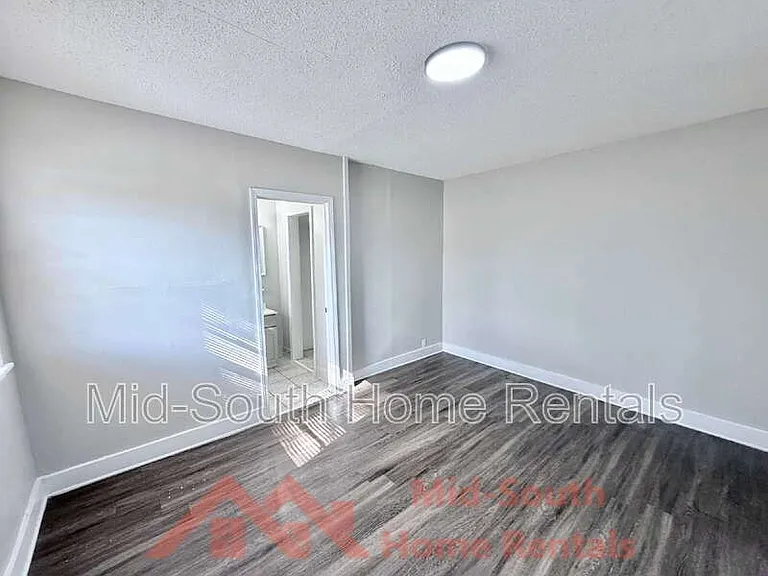 3513 Rochester Rd — Photo 10