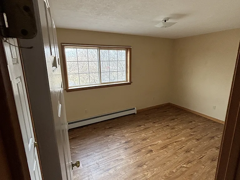 203 S Main St — Photo 4