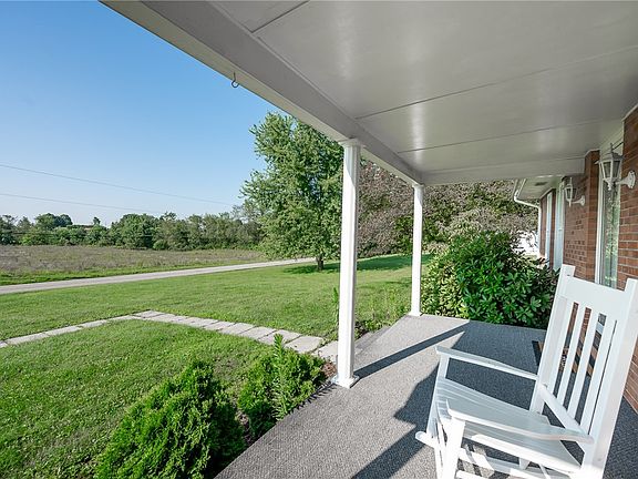 2nd image of 963 Stonebraker Rd