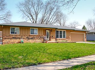 706 Maple Dr, Huxley, IA 50124