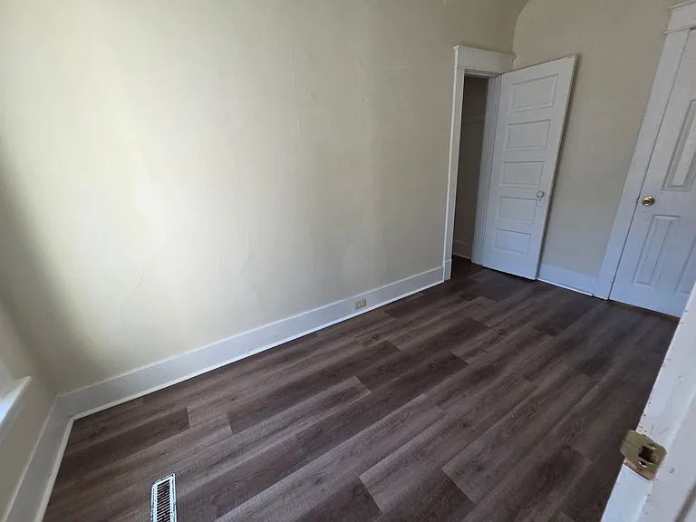 1310 Wallace St #1 — Photo 11