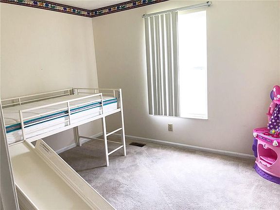 5th image of 1003 Lofton Dr