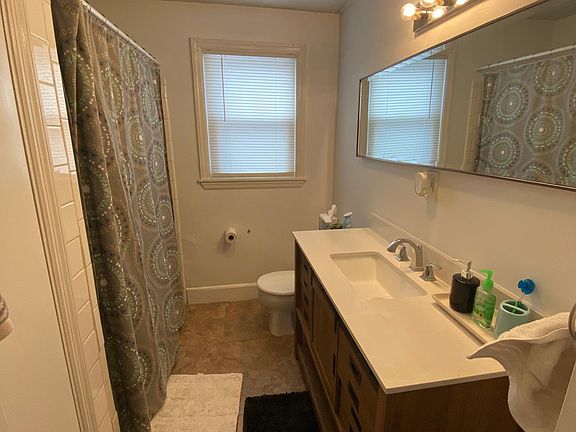 5th image of 100 Ardmore Dr