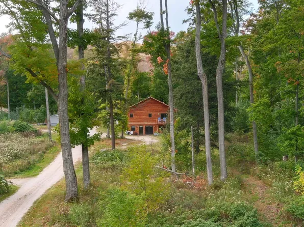 7156 S Dune Hwy, Empire, MI 49630