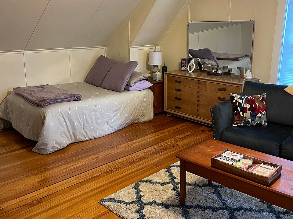 1st image of 159 S Lake Ave APT 3