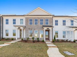 215 Black Swann Rd, Auburn, AL 36832