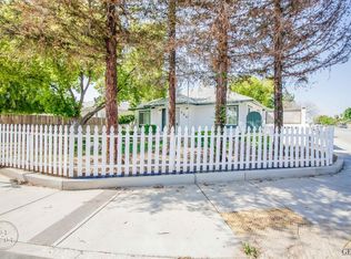 500 Ann Arbor Dr, Bakersfield, CA 93308