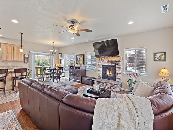 4th image of 356 Bayou Pl