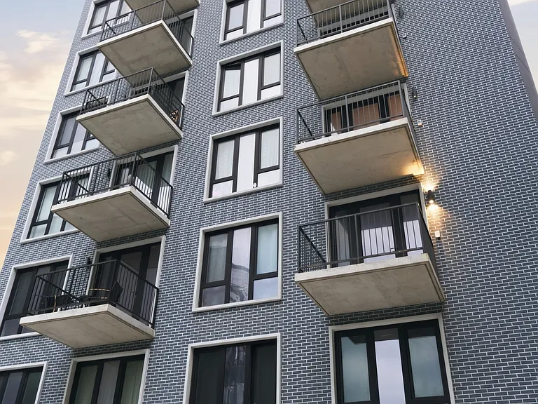 31-61 Vernon Blvd #2E — Photo 19