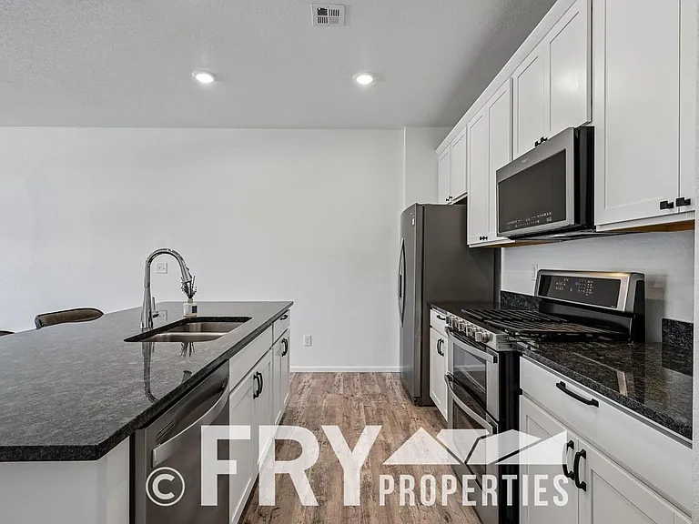 21061 E 60th Ave — Photo 8