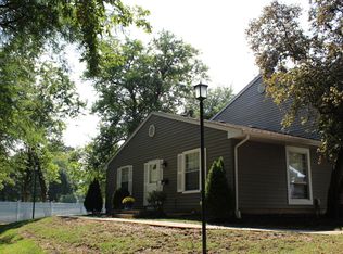 1332 Woodcutter Ln UNIT A, Wheaton, IL 60189