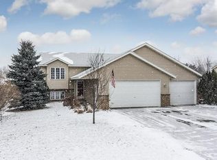 329 Crestview Cir, Jordan, MN 55352