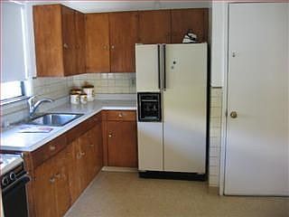 3rd image of 448 Granada Dr