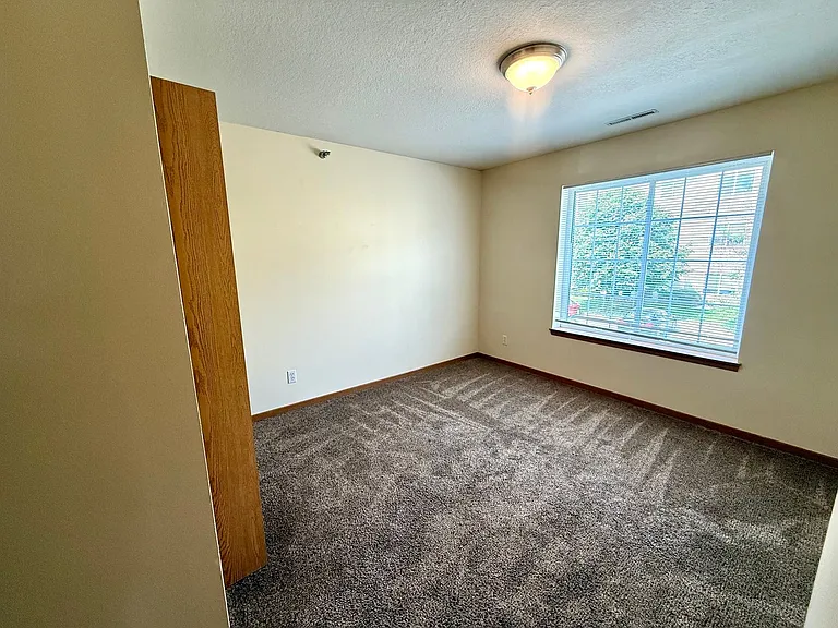 221 Crystal St — Photo 84