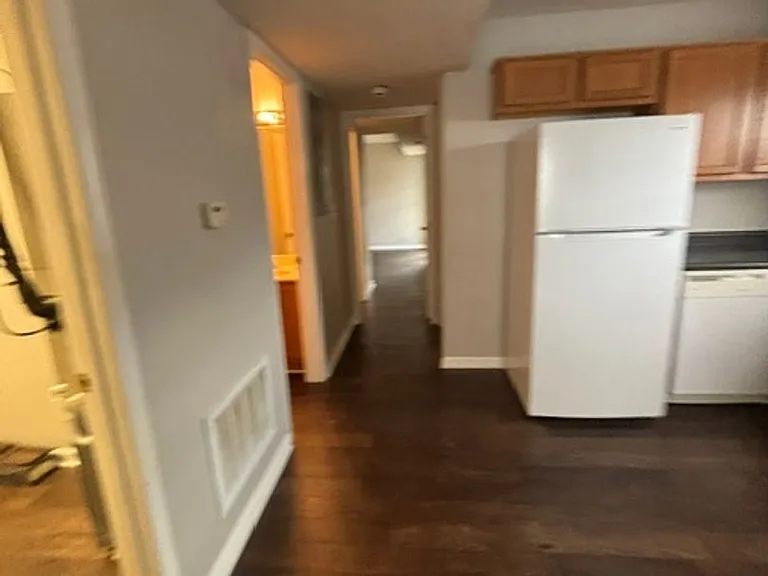 105 Stockton Ct — Photo 5