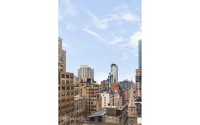 Sold by Douglas Elliman | media 14