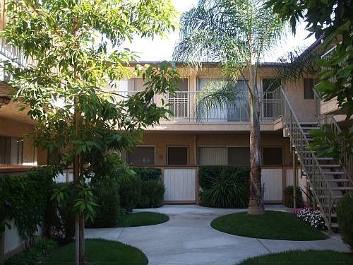 2nd image of 4119 Levelside Ave APT 14
