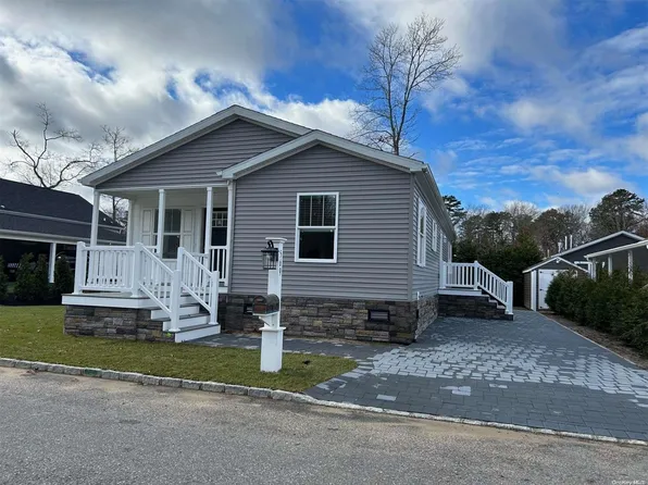 1661-569 Old Country Road, Riverhead, NY 11901