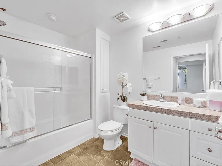 3212 Watermarke Pl — Photo 23