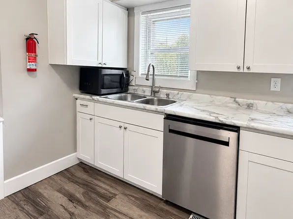 517 Mabel St #1, Kalamazoo, MI 49007
