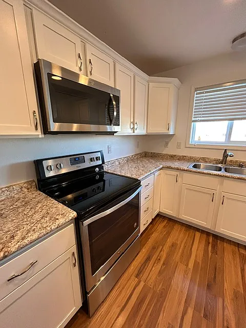 1625 10th Ave E #210 - 1 — Photo 2