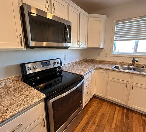3rd image of 1625 10th Ave E #101-1