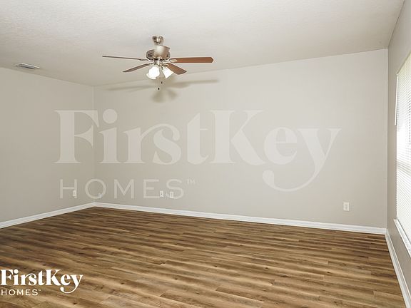 2nd image of 3958 N Chamberlain Blvd