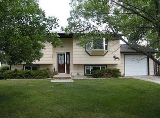 58 S Badger Rd, Glenrock, WY 82637