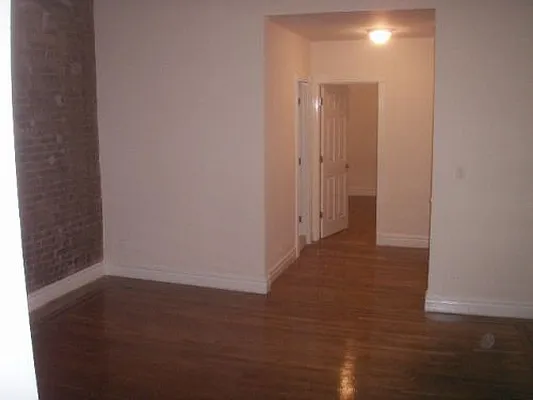 Rented by Icon Realty Management | media 16