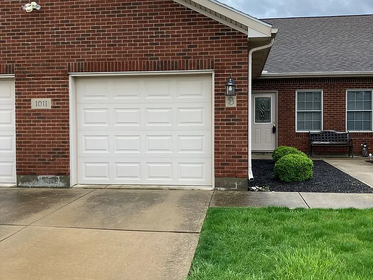 1011 Laurel Tree Ct #B — Photo 12