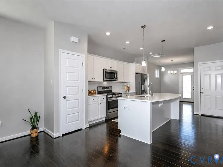3011 Farmstead Mill Dr — Photo 7