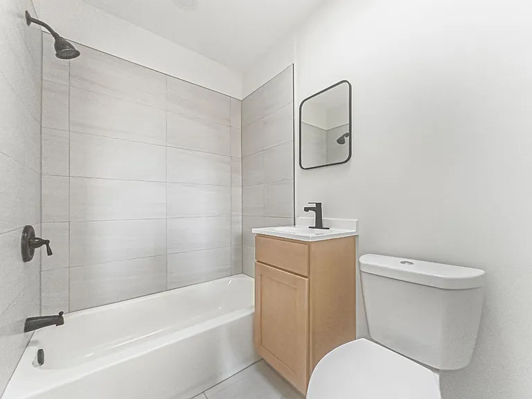 Fairfield Apartments — Photo 31