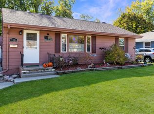 7016 Prairie Ave, Urbandale, IA 50322