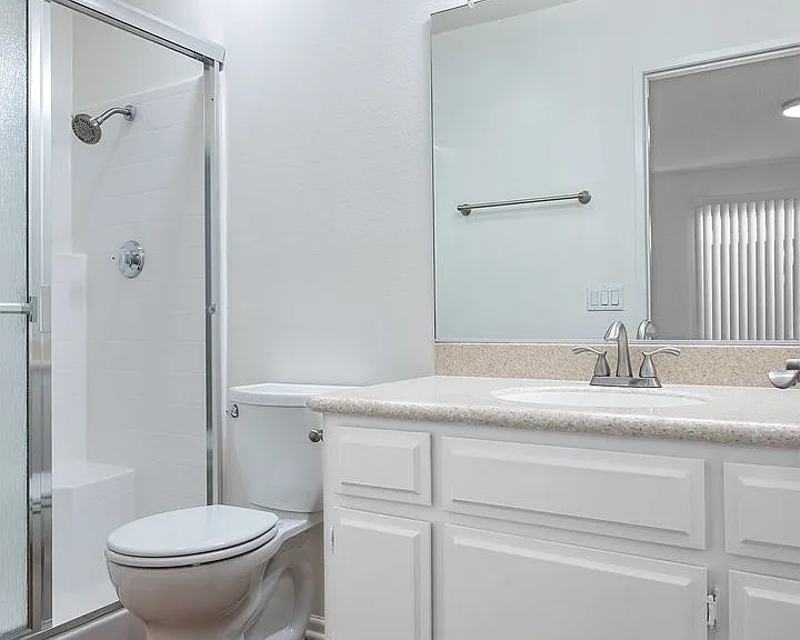 616 W Wilson Ave — Photo 14