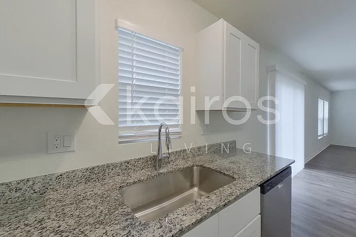 18268 Wintergarden Ave — Photo 10
