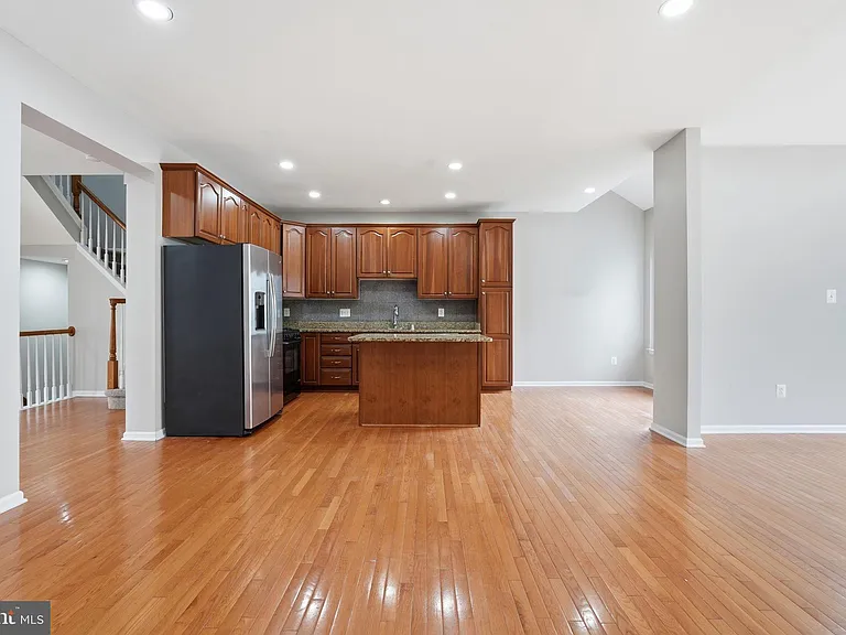25196 Whippoorwill Ter — Photo 7