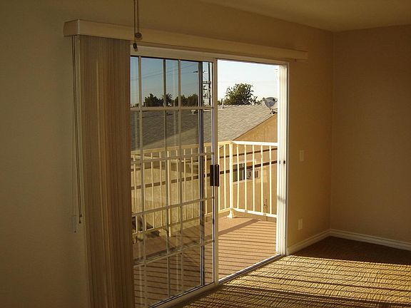 4th image of 555 Redondo Ave APT 304