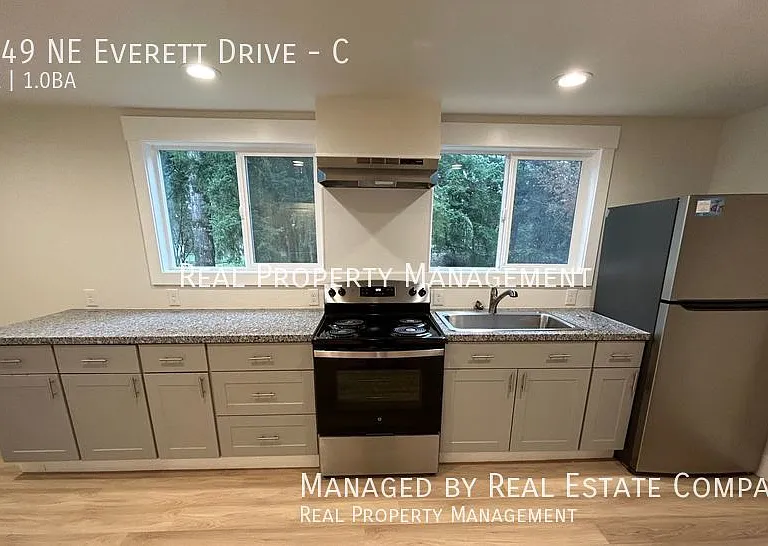 4749 NE Everett Dr #C — Photo 11