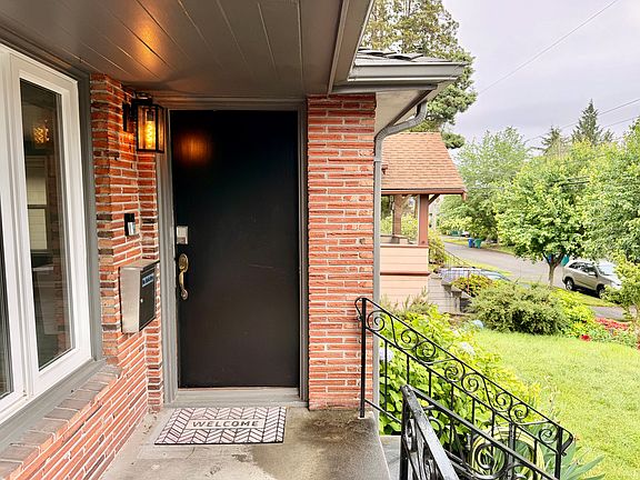 3rd image of 7022 26th Ave NW
