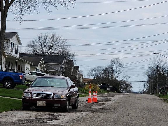 3rd image of 1090 Stratford Ave