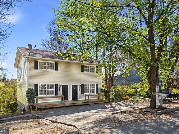 3rd image of 1787 Ridgeway Ave NW